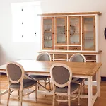 De L'arsenal Royal Apartmán *