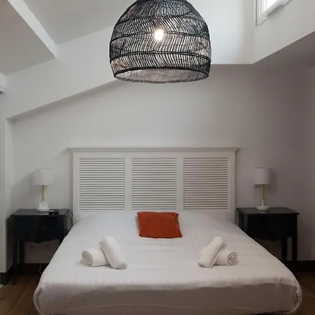 De L'arsenal Royal - Meubles De Tourisme