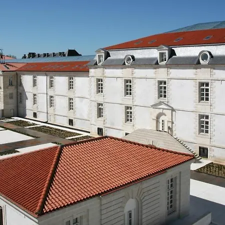 De L'arsenal Royal - Meubles De Tourisme