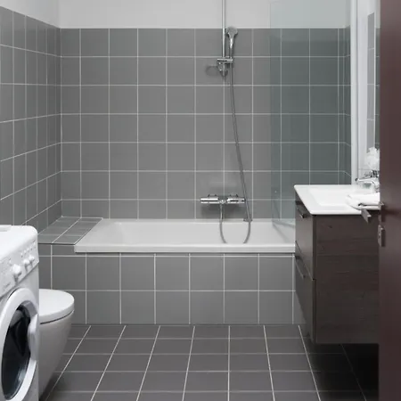 De L'arsenal Royal - Meubles De Tourisme *