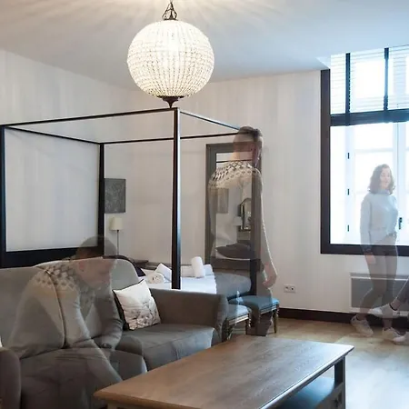 De L'arsenal Royal - Meubles De Tourisme * Rochefort