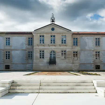 Apartman De L'arsenal Royal - Meubles De Tourisme Rochefort