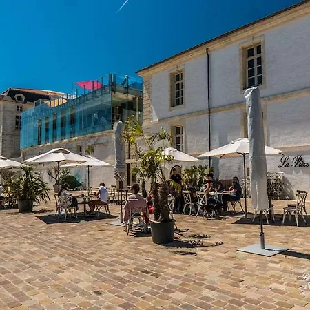 De L'arsenal Royal - Meubles De Tourisme *