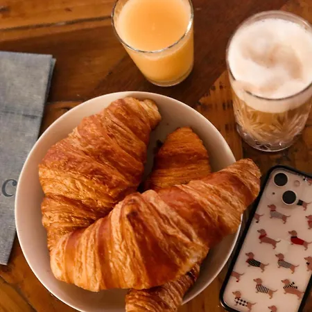 Apartman De L'arsenal Royal - Meubles De Tourisme *