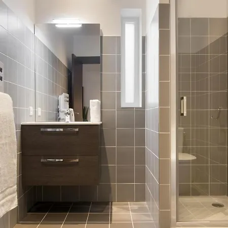 De L'arsenal Royal - Meubles De Tourisme * Rochefort