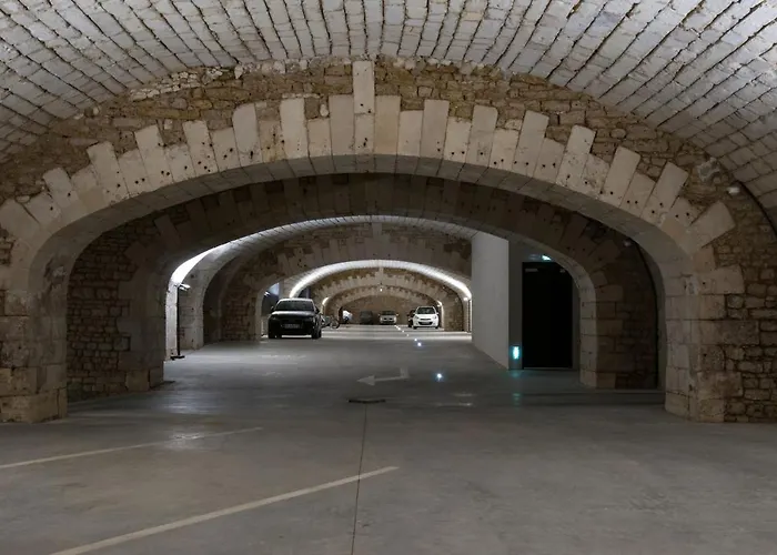 Apartamento De L'arsenal Royal - Meubles De Tourisme