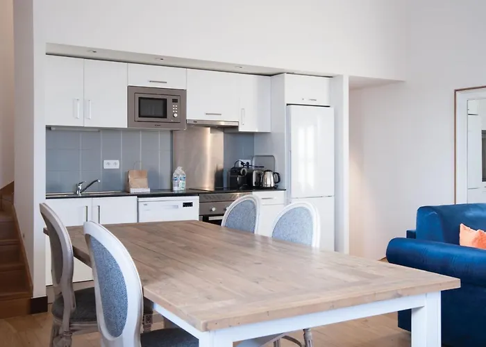 De L'arsenal Royal - Meubles De Tourisme Apartamento *