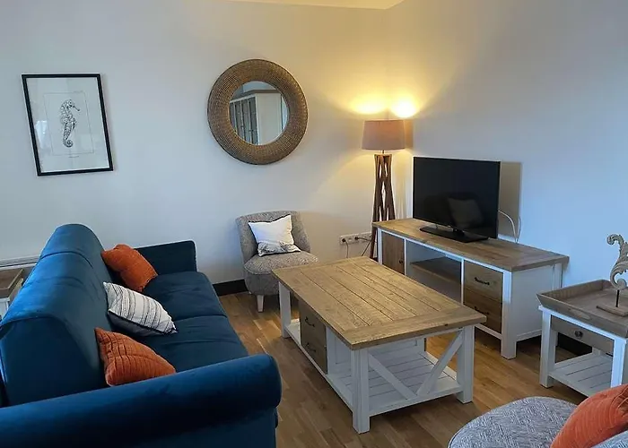 De L'arsenal Royal - Meubles De Tourisme