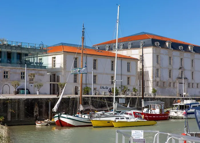 De L'arsenal Royal - Meubles De Tourisme Apartamento *