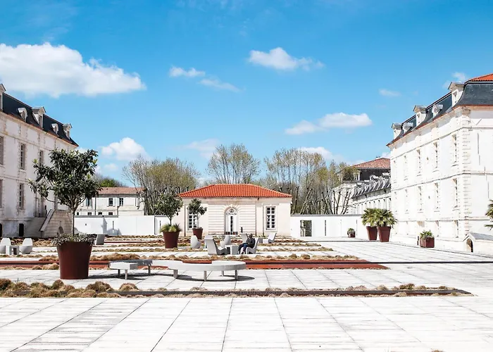 Apartamento De L'arsenal Royal - Meubles De Tourisme