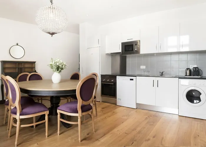 De L'arsenal Royal - Meubles De Tourisme Apartamento